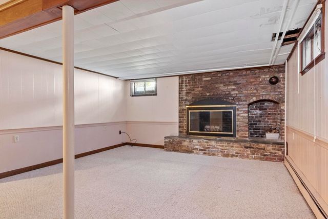 33 Kane Dr, Marlborough, MA 01752