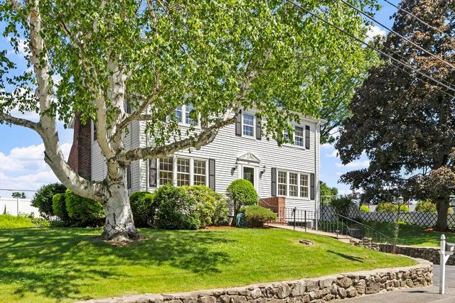33 Kane Dr, Marlborough, MA 01752