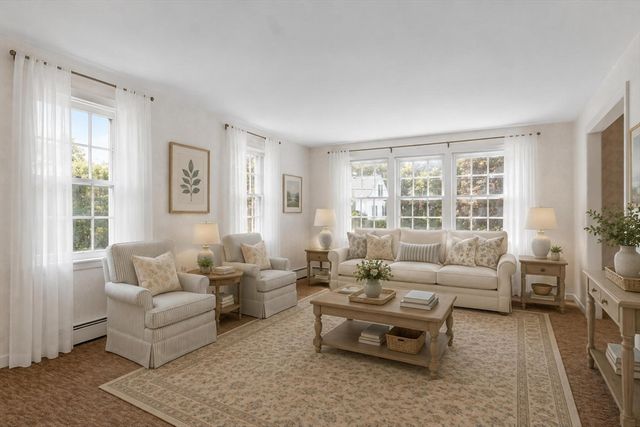 33 Kane Dr, Marlborough, MA 01752
