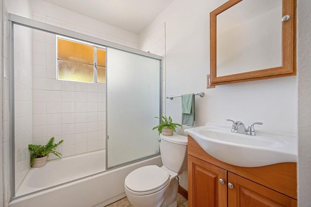 1907 Belcot Rd, Sacramento, CA 95825