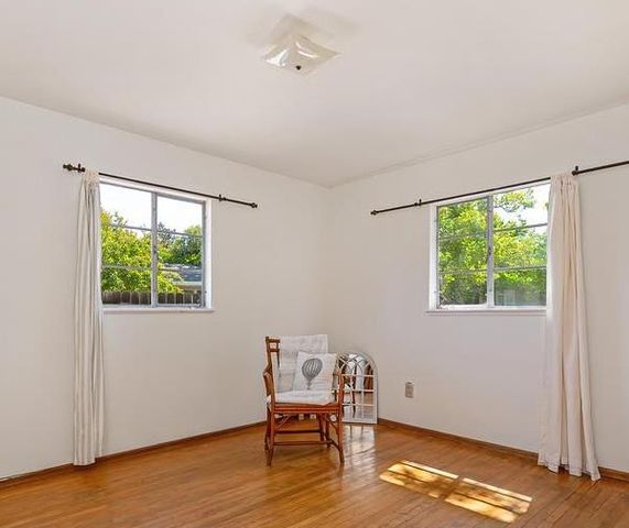 1907 Belcot Rd, Sacramento, CA 95825