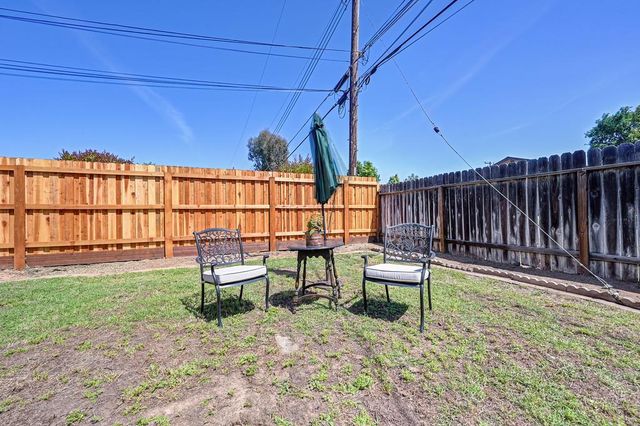 1907 Belcot Rd, Sacramento, CA 95825