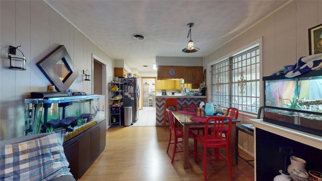 2322 Carleen Road, Houston, TX 77018