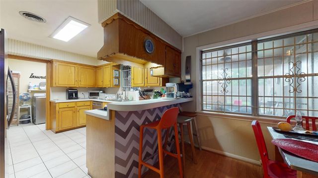 2322 Carleen Road, Houston, TX 77018
