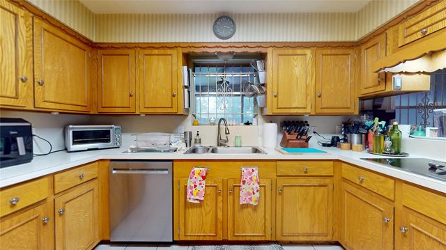 2322 Carleen Road, Houston, TX 77018