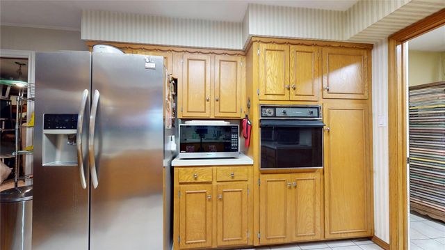 2322 Carleen Road, Houston, TX 77018
