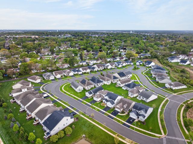 777 W Fairway Drive, Addison, IL 60101
