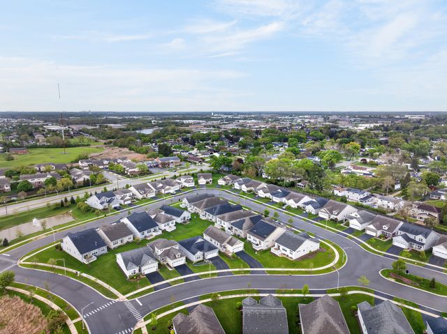 777 W Fairway Drive, Addison, IL 60101
