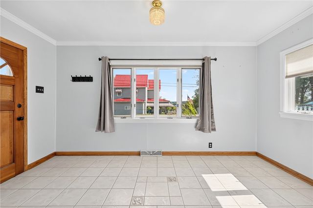 210 Grant St, North Huntingdon, PA 15642