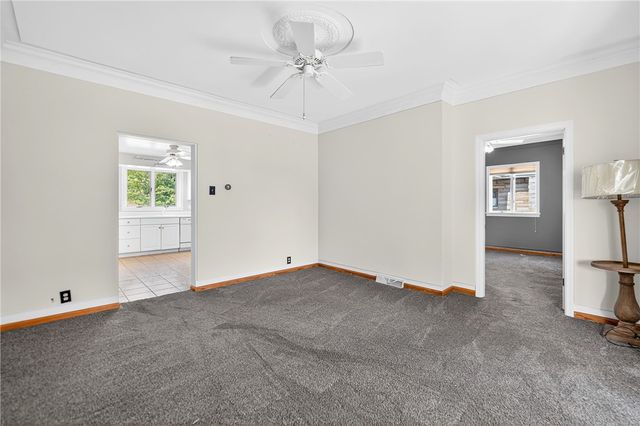 210 Grant St, North Huntingdon, PA 15642