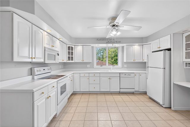 210 Grant St, North Huntingdon, PA 15642