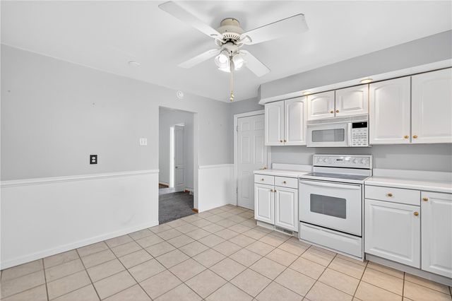 210 Grant St, North Huntingdon, PA 15642