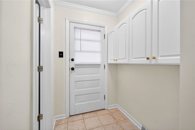 210 Grant St, North Huntingdon, PA 15642