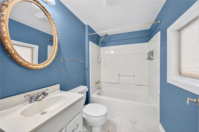 210 Grant St, North Huntingdon, PA 15642