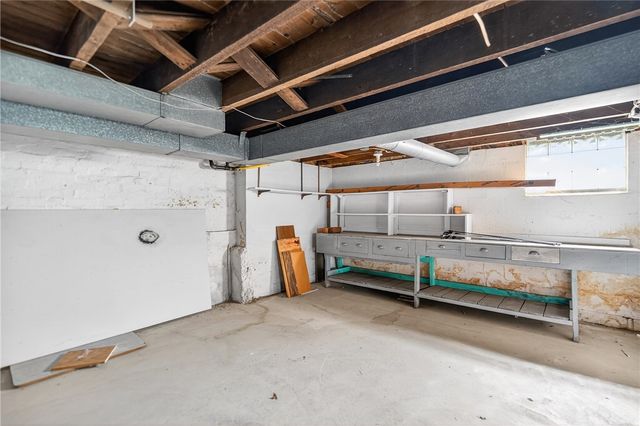 210 Grant St, North Huntingdon, PA 15642