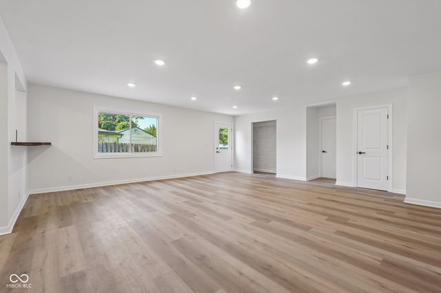 7618 Mary Lane, Indianapolis, IN 46217