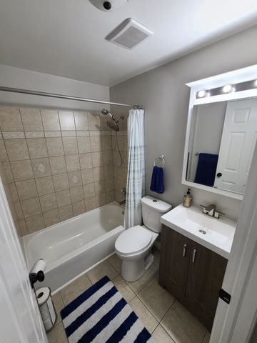 8636 Grand Avenue 2A, River Grove, IL 60171