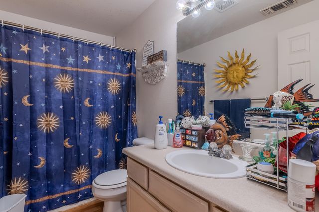 436 St Clair Way, Eagle Point, OR 97524