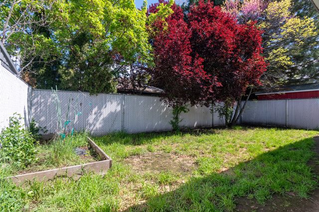 436 St Clair Way, Eagle Point, OR 97524