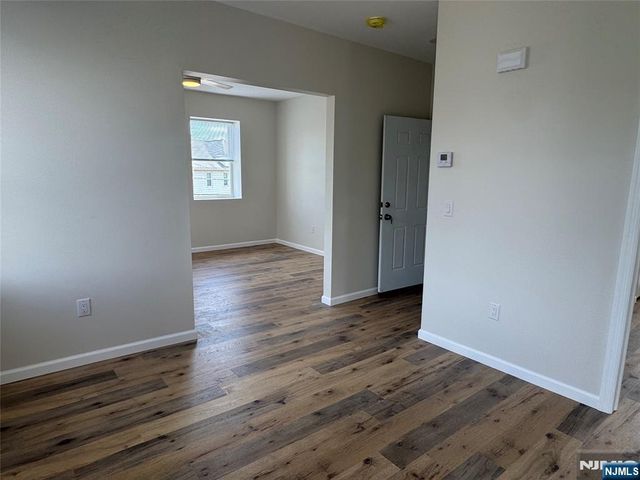 49 Summit Avenue 2, Lyndhurst, NJ 07071