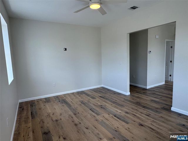 49 Summit Avenue 2, Lyndhurst, NJ 07071
