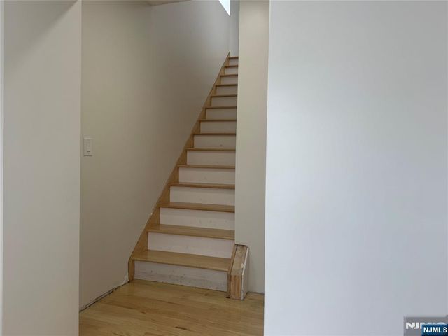 49 Summit Avenue 2, Lyndhurst, NJ 07071