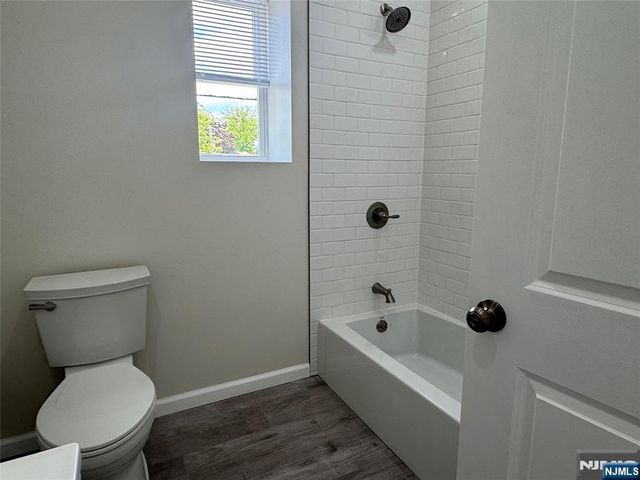 49 Summit Avenue 2, Lyndhurst, NJ 07071