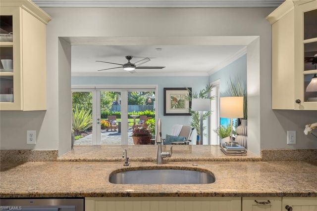 3325 AVOCADO DR, Fort Myers, FL 33901