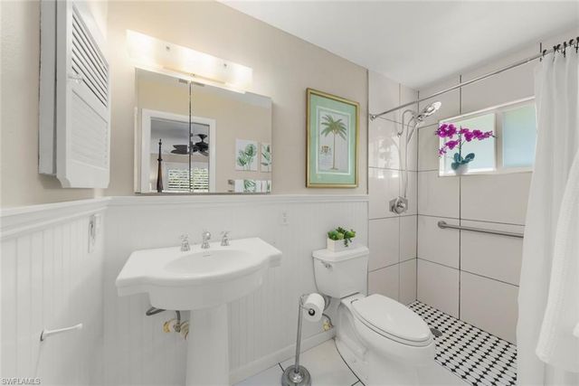 3325 AVOCADO DR, Fort Myers, FL 33901