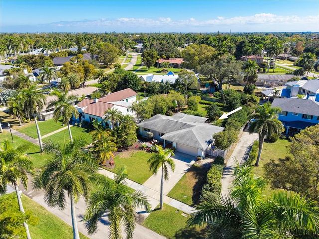 3325 AVOCADO DR, Fort Myers, FL 33901