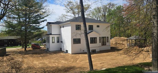 189 Quackenbush Lane, Monsey, NY 10952