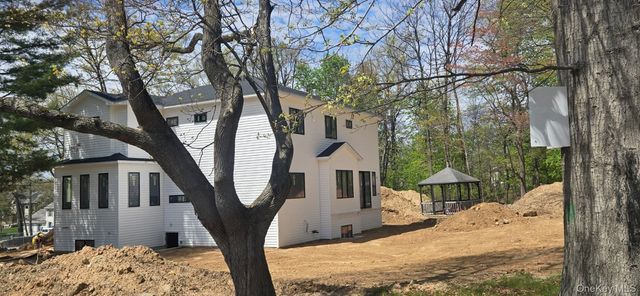 189 Quackenbush Lane, Monsey, NY 10952