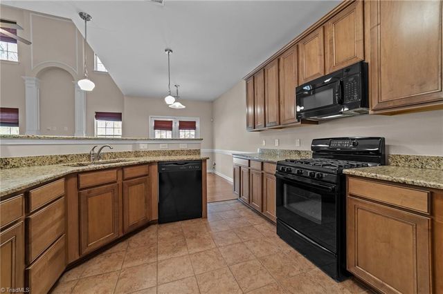 884 Orchestra Drive, Winston-salem, NC 27127