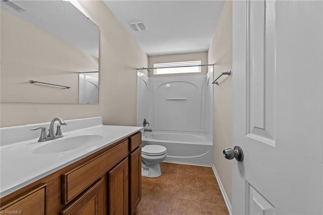 884 Orchestra Drive, Winston-salem, NC 27127