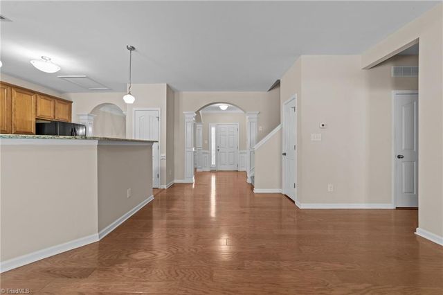 884 Orchestra Drive, Winston-salem, NC 27127