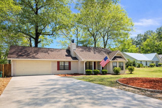 108 Beacons Bend Road, Crestview, FL 32536