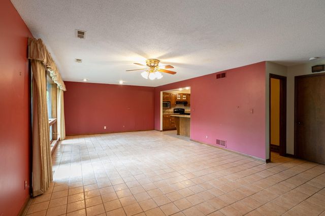 7146 W ELIZABETH ST, Columbia, MO 65202