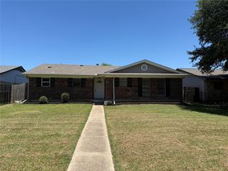 10541 Cradlerock Drive, Dallas, TX 75217