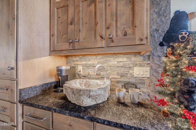 3460 Quail Way Way, Sevierville, TN 37862