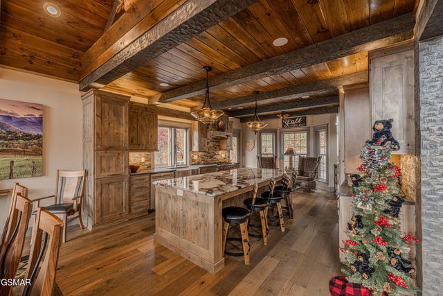 3460 Quail Way Way, Sevierville, TN 37862