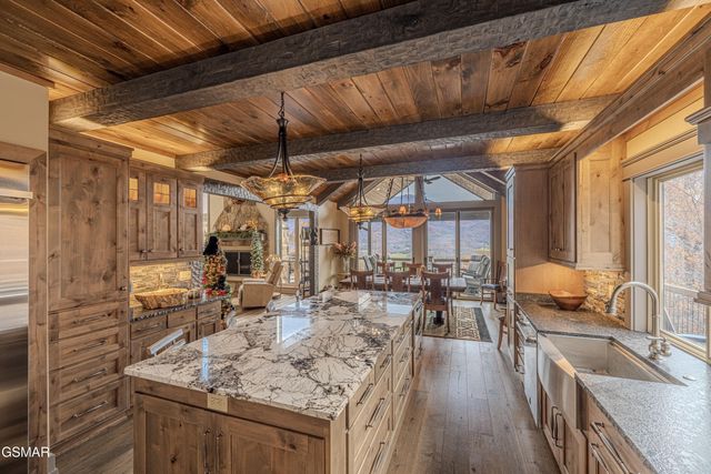 3460 Quail Way Way, Sevierville, TN 37862