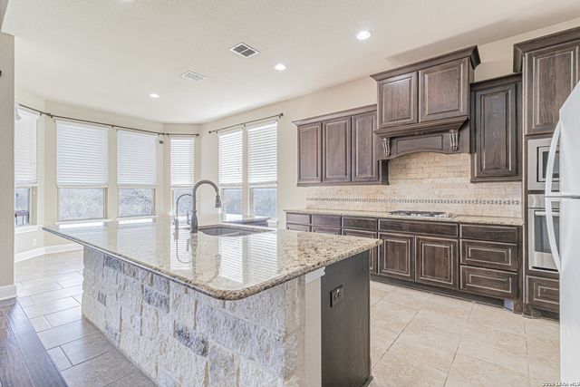 2426 Cortona Mist, San Antonio, TX 78260