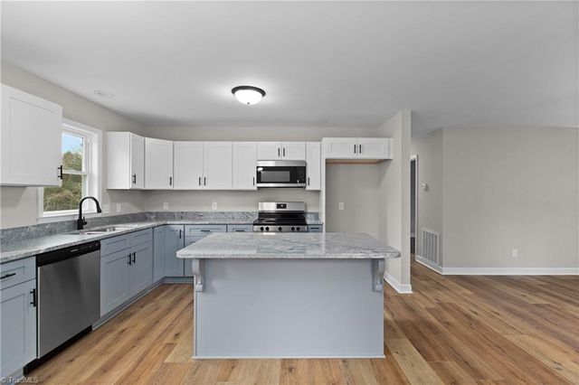 4905 Reid Road, Winston-salem, NC 27107