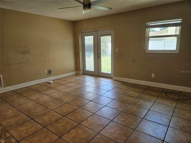 6092 BURCH STREET N, St Petersburg, FL 33709