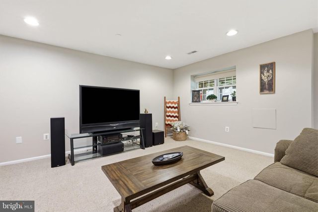 322 SILO MILL LN, Lansdale, PA 19446