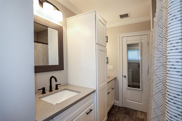 1057 Thompson Drive, Bay Shore, NY 11706