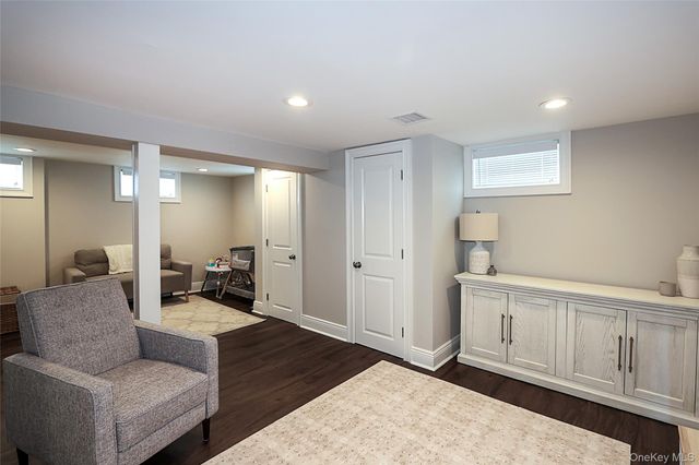 1057 Thompson Drive, Bay Shore, NY 11706