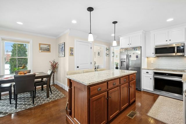 80 Pleasant Street, Medfield, MA 02052