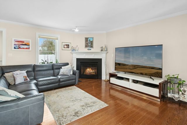 80 Pleasant Street, Medfield, MA 02052