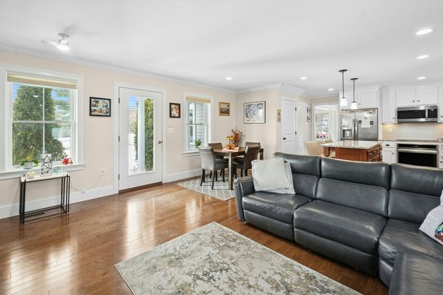 80 Pleasant Street, Medfield, MA 02052